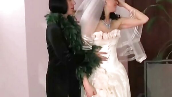 blowlerinas សិចស៊ី និងក្តៅ ប្រឹងប្រែងអស់ពីសមត្ថភាពដើម្បីឈ្នះការញ៉ាំដ៏ឈ្ងុយឆ្ងាញ់